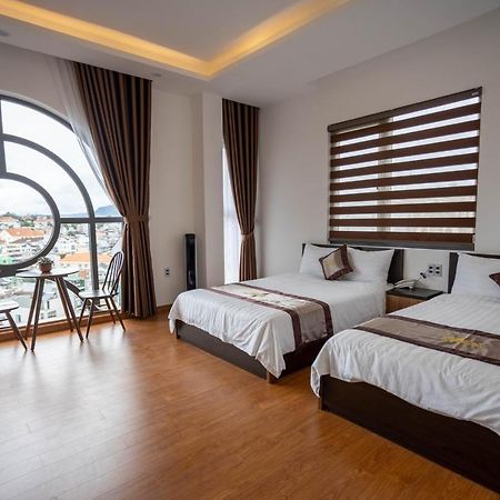 Khach San Y Lan 2 Da Lat Hotel Bagian luar foto